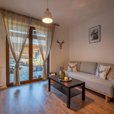 House By Ally - Ein Charmantes In Liptov Apartment *